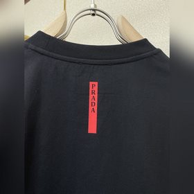 Prada： новая модель мужской повседневн