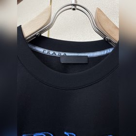 Prada： новая модель мужской повседневн