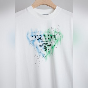 PRADA 2026SS — незаменимая вещь в гард