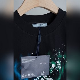 PRADA 2026SS — незаменимая вещь в гард