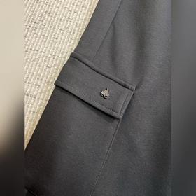 PRADA： товары высшего качества. Новые 