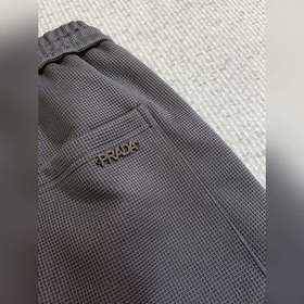 PRADA： товары высшего качества. Новые 