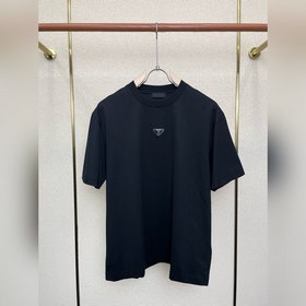 Prada： новая модель мужской повседневн