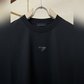 Prada： новая модель мужской повседневн