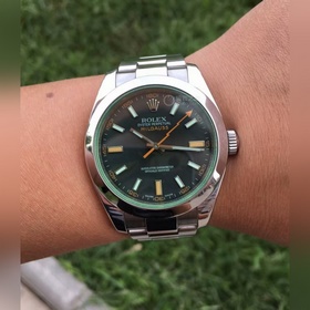 Серия VS Milgauss： «Молния», с зеленым