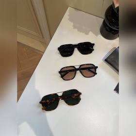 ysl Сун Цзя, модель SL545 из коллекции