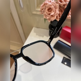 ysl Сун Цзя, модель SL545 из коллекции