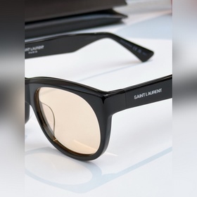 Логотип SAINT LAURENT из цельного х