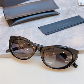 [YSL Yves Saint Laurent] Новая модель