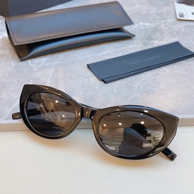 [YSL Yves Saint Laurent] Новая модель