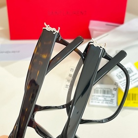 YSL Yves Saint Laurent‌ МОДЕЛЬ： SL M1