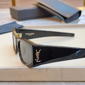 [YSL Yves Saint Laurent] Новая модель