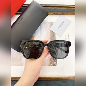 YSL Yves Saint Laurent‌ МОДЕЛЬ： SL M4