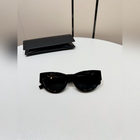 Солнцезащитные очки SAINT LAURENT в ст