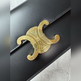 Сумка TRIOMPHE из глянцевой телячьей 