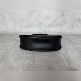 Сумка из натуральной кожи с логотипом