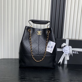 Chanel, модель 25A из коллекции «Haute