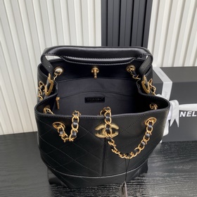 Chanel, модель 25A из коллекции «Haute