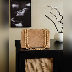 Оригинальная сумка Chanel из серии «W