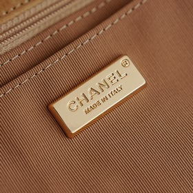 Оригинальная сумка Chanel из серии «W