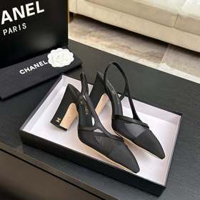 Новая коллекция Chanel： универсальные