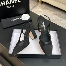 Новая коллекция Chanel： универсальные 