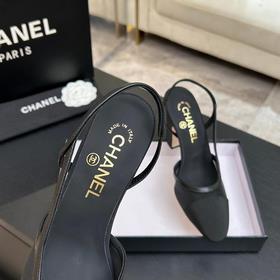 Новая коллекция Chanel： универсальные 
