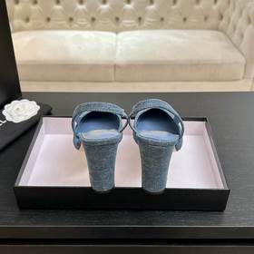 Новая коллекция Chanel： универсальные 