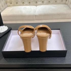 Новая коллекция Chanel： универсальные 