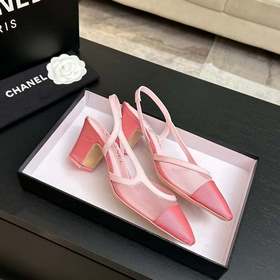 Новая коллекция Chanel： универсальные 
