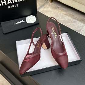 Новая коллекция Chanel： универсальные 