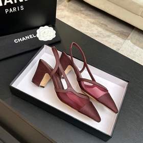 Новая коллекция Chanel： универсальные 