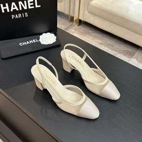Новая коллекция Chanel： универсальные 