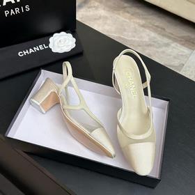 Новая коллекция Chanel： универсальные 
