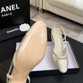 Новая коллекция Chanel： универсальные 