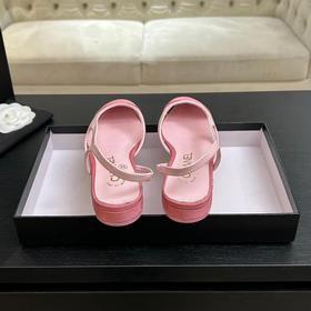 Новая коллекция Chanel： универсальные 