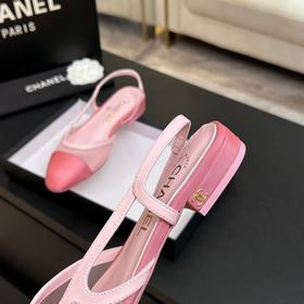 Новая коллекция Chanel： универсальные 
