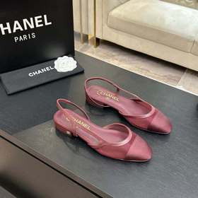 Новая коллекция Chanel： универсальные 