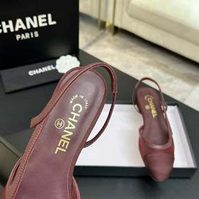 Новая коллекция Chanel： универсальные 