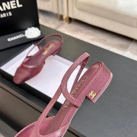 Новая коллекция Chanel： универсальные 