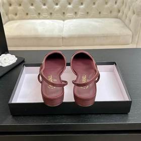 Новая коллекция Chanel： универсальные 