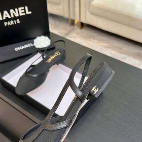 Новая коллекция Chanel： универсальные
