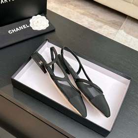 Новая коллекция Chanel： универсальные 