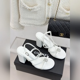 CHANEL — классические сандалии на толс