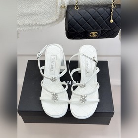 CHANEL — классические сандалии на толс