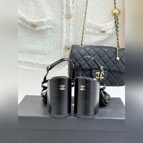 CHANEL — классические сандалии на толс