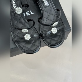 CHANEL — классические сандалии на толс