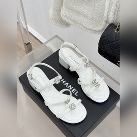 CHANEL — классические сандалии на толс