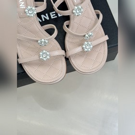 CHANEL — классические сандалии на толс