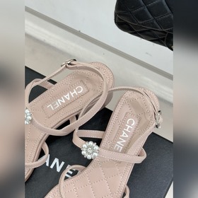CHANEL — классические сандалии на толс